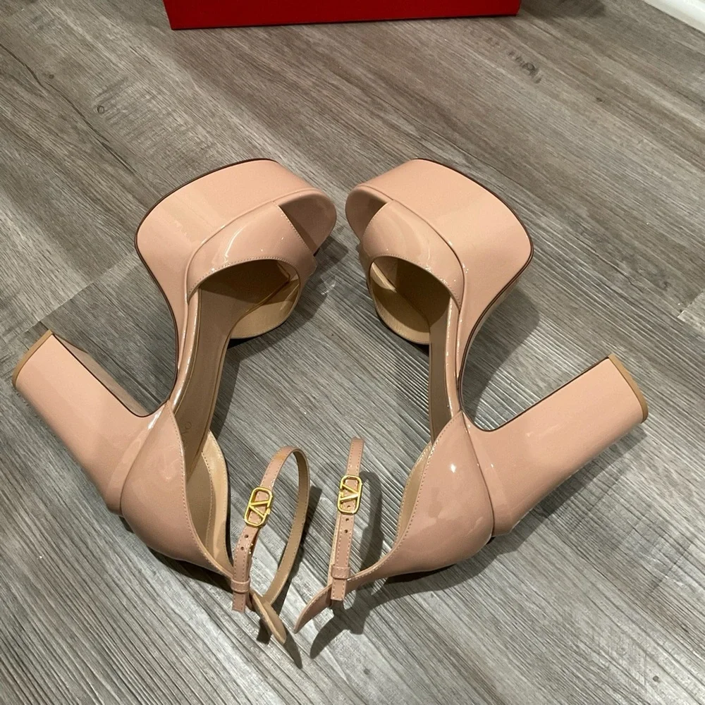 Valentino Garavani Logo Neutral Tan Go Patent Leather Sandal Platforms